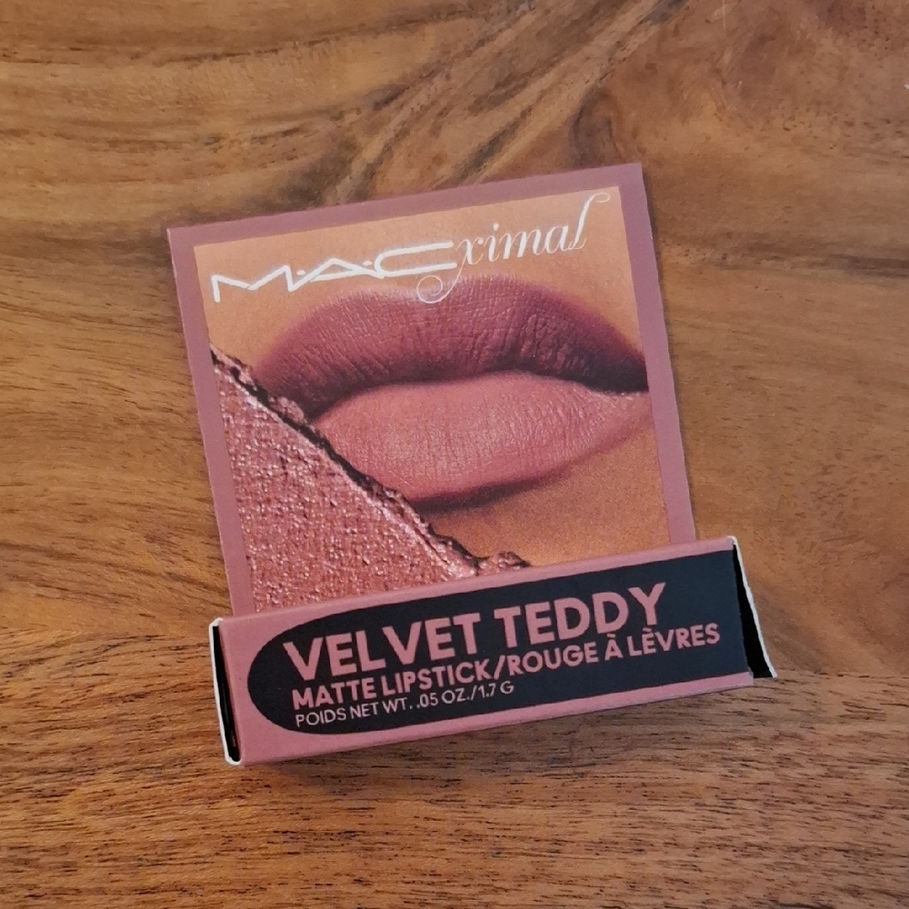 MAC Cosmetics Velvet Teddy Matte Lipstick - Mini Size